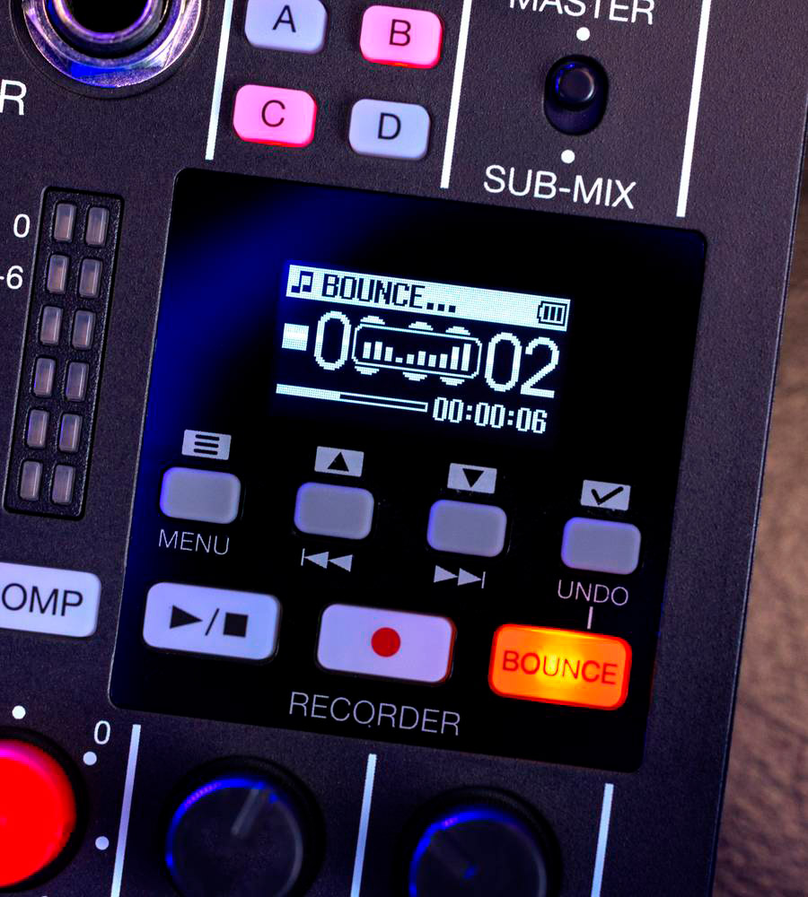 LiveTrak L6max Zoom Mixer e Gravador--------